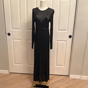 Elegant Black Knit Maxi Dress